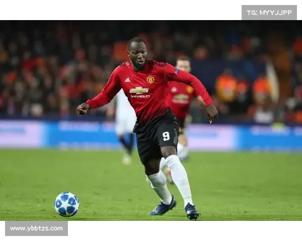 卢卡库加盟曼联全过程解析从转会谈判到最终签约的关键步骤